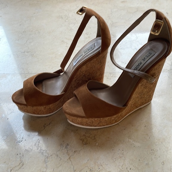Steve Madden cognac wedges - Picture 2 of 4